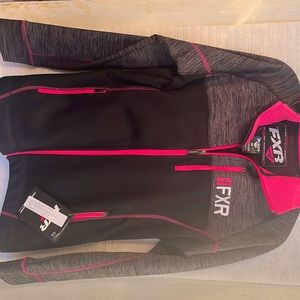 Brand new woman’s snow mobile zip up.  Never worn new with tags